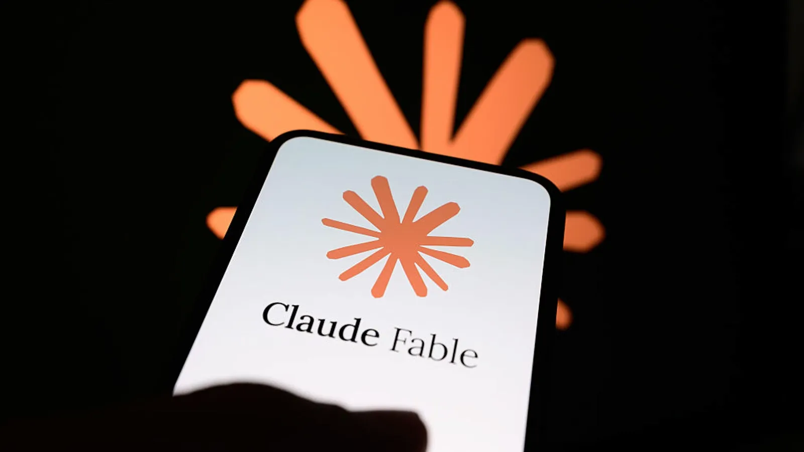 Anthropic Lança Claude Fable 5 Após Retirada de Proibição dos EUA