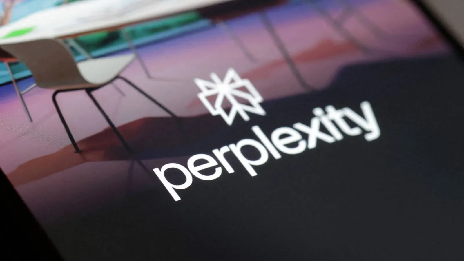 Perplexity lança IA local: privacidade e eficiência no seu PC